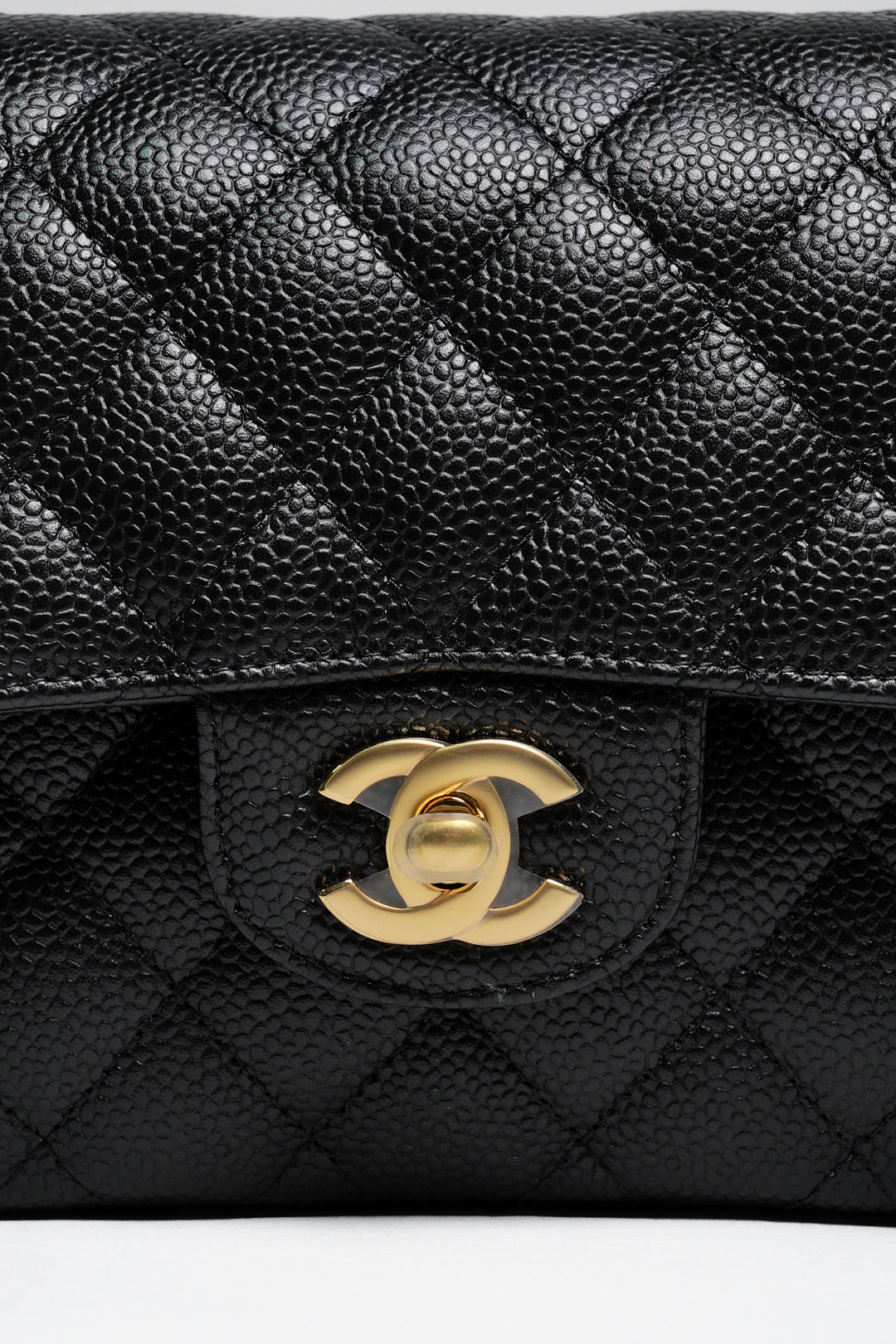 Chanel 經典款荔枝皮CF 23cm 黑色金鍊