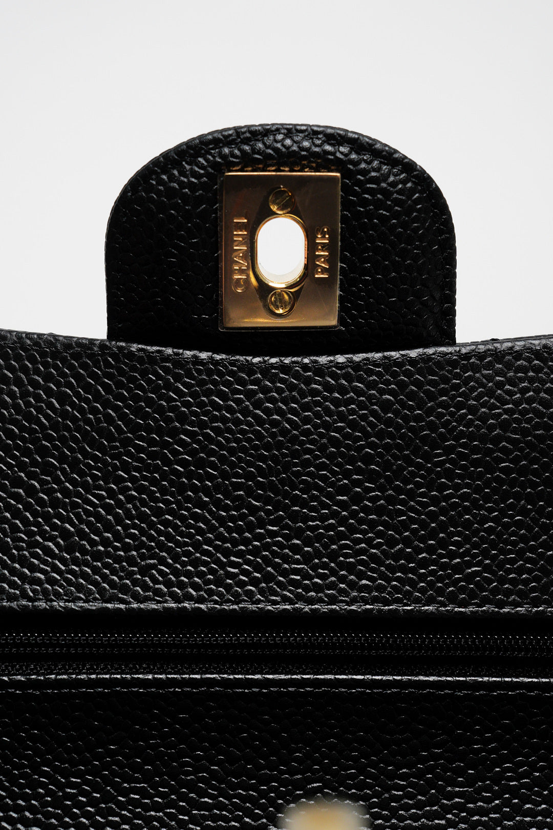 Chanel 經典款荔枝皮CF 23cm 黑色金鍊