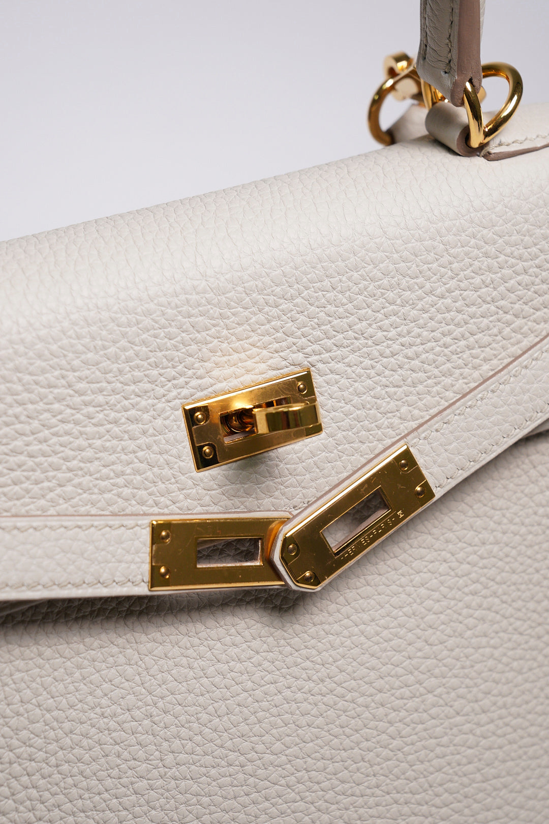 HERMÈS 愛馬仕 Kelly 25 外縫 10 奶昔白 Craie Epsom牛皮 金扣 W刻