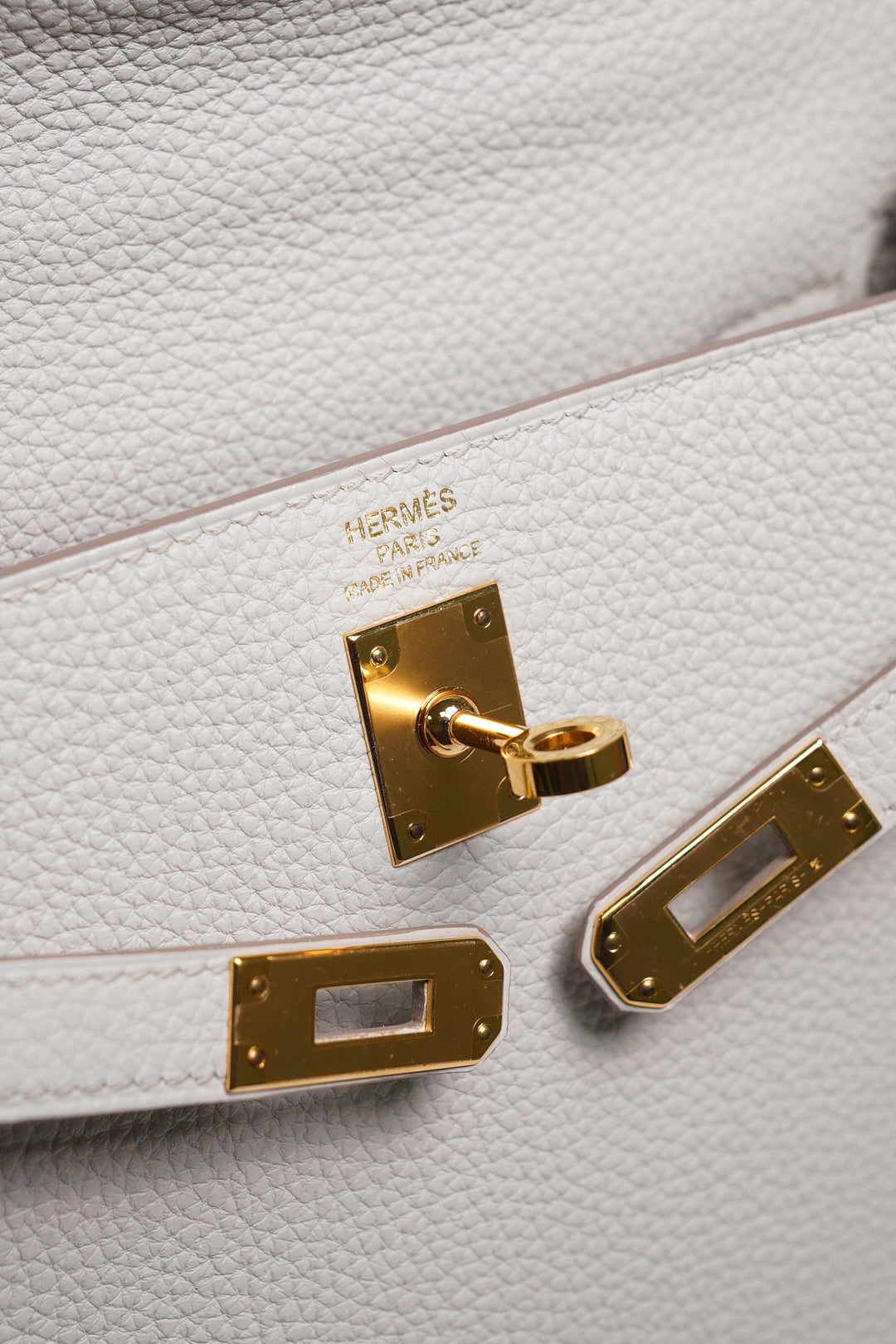 HERMÈS 愛馬仕 Kelly 25 外縫 10 奶昔白 Craie Epsom牛皮 金扣 W刻