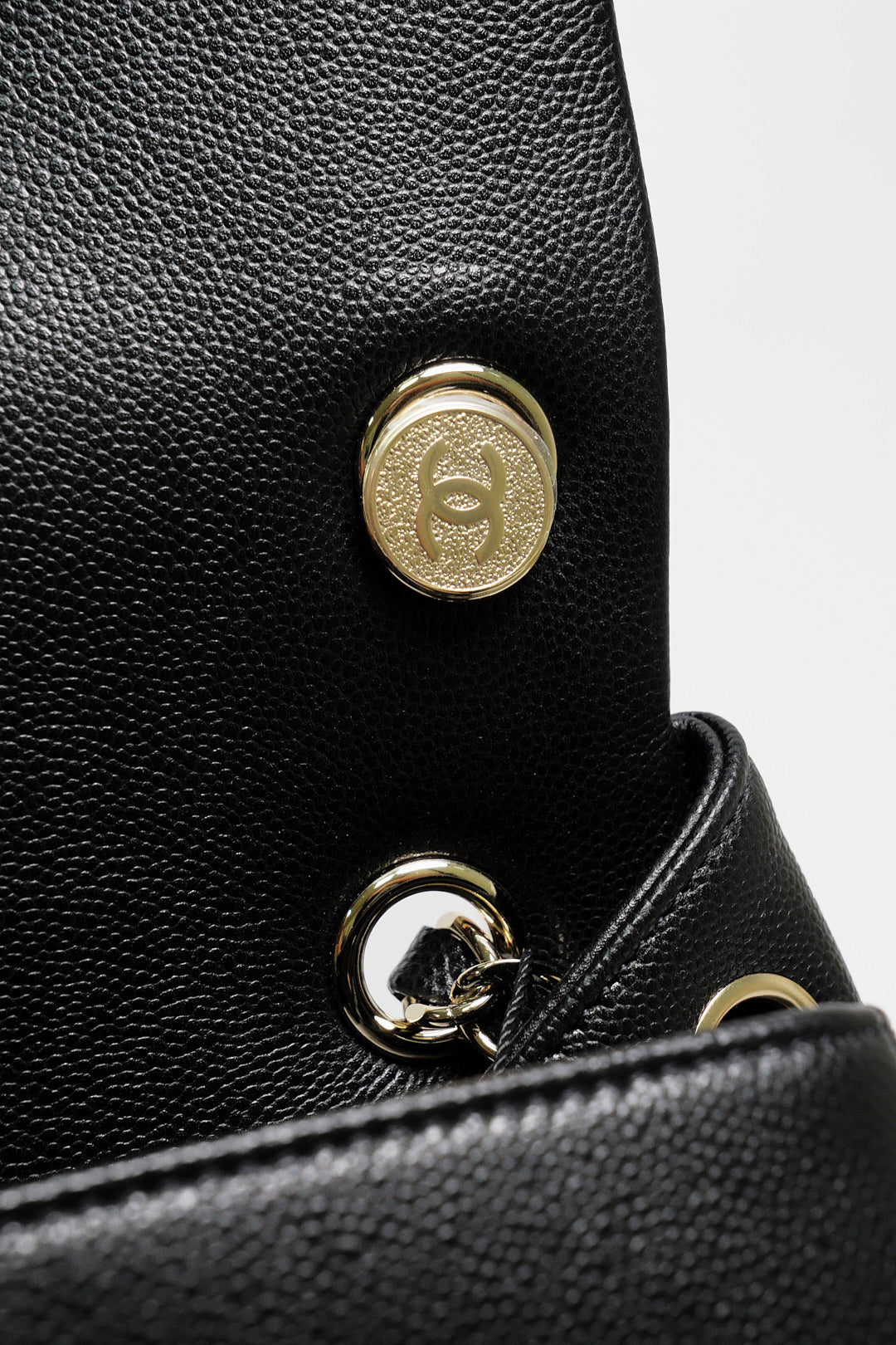 Chanel Caviar Duma 23K M號