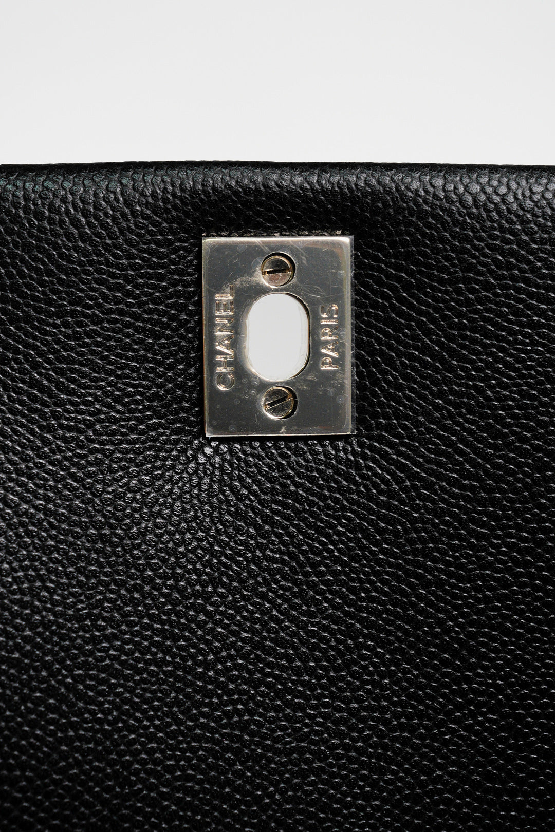 Chanel Caviar Duma 23K M號