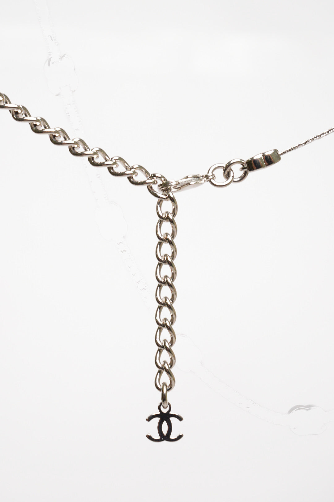 CHANEL Necklace 銀色七顆