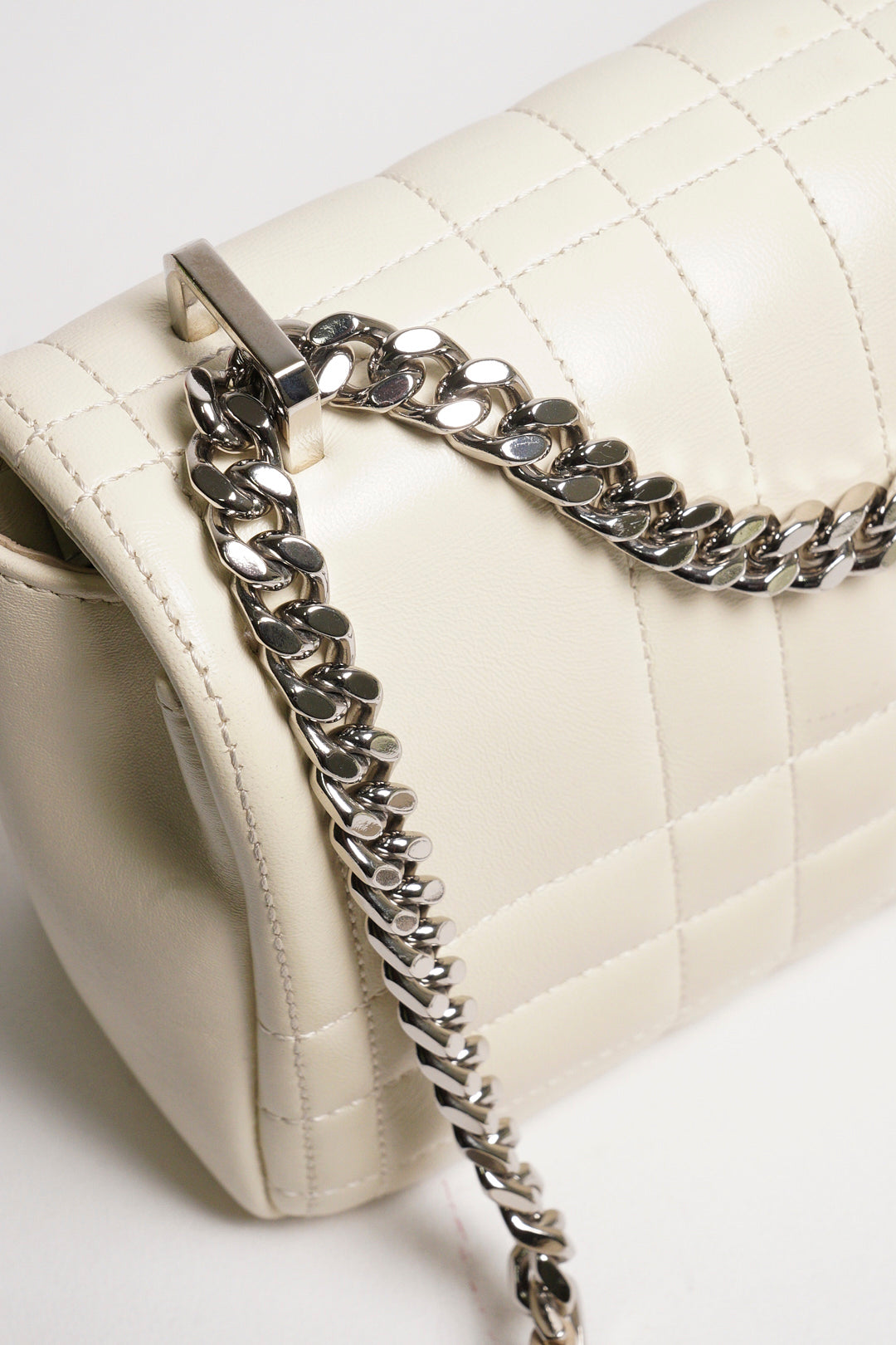 Burberry Lola chain bag奶白色鏈條包