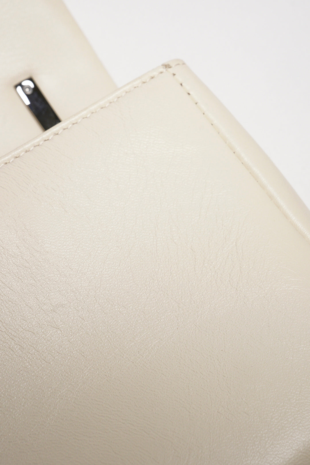 Burberry Lola chain bag奶白色鏈條包
