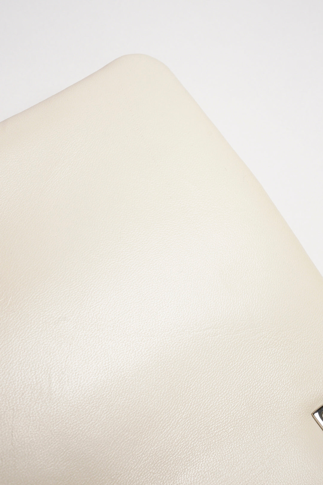 Burberry Lola chain bag奶白色鏈條包