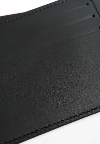 LOUIS VUITTON 灰壓紋男生短夾(全新)