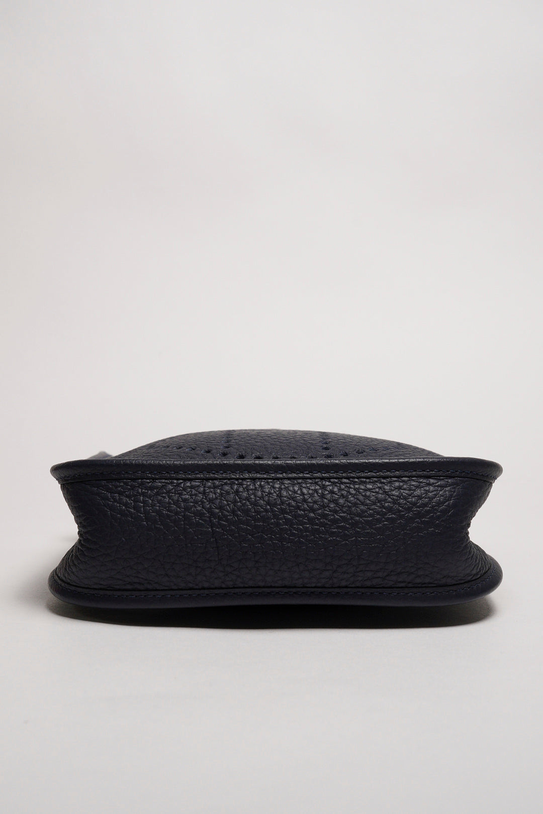 HERMES 愛馬仕Evelyne 16cm T/C H LOGO迷你牛皮布款背帶斜/肩背包（深藍色）