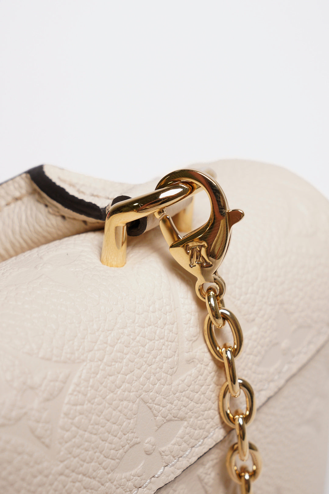 Louis Vuitton Nano Madeleine Monogram Empreinte 奶油色