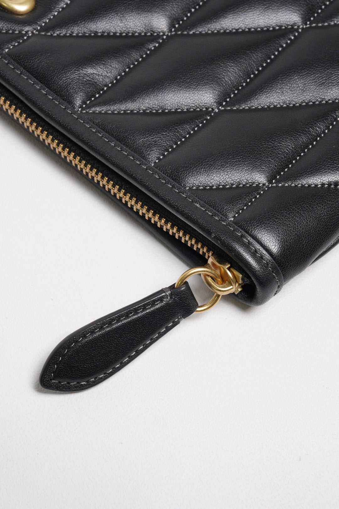 COACH POUCH 28 絎縫手拿包 一組2個