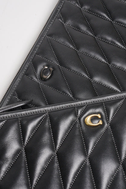 COACH POUCH 28 絎縫手拿包 一組2個