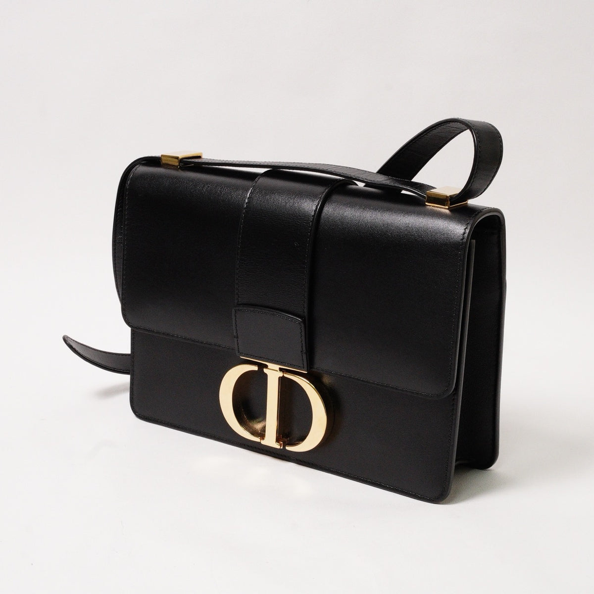 Dior 30 Montaigne 金釦斜背包 黑色 2025年8月購買