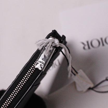 Dior Gravity 黑色皮革壓紋拉鏈卡夾