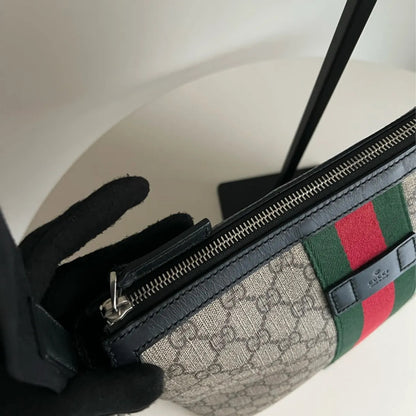 Gucci GG Supreme 老花郵差包男士款