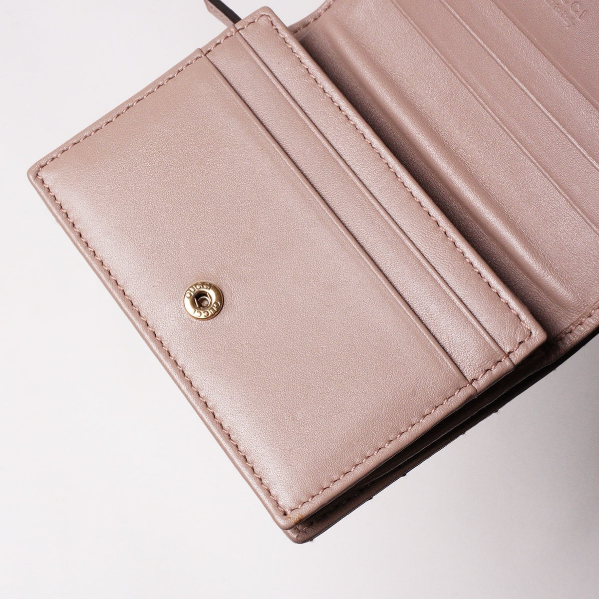 Gucci GG Marmont 裸粉色短夾