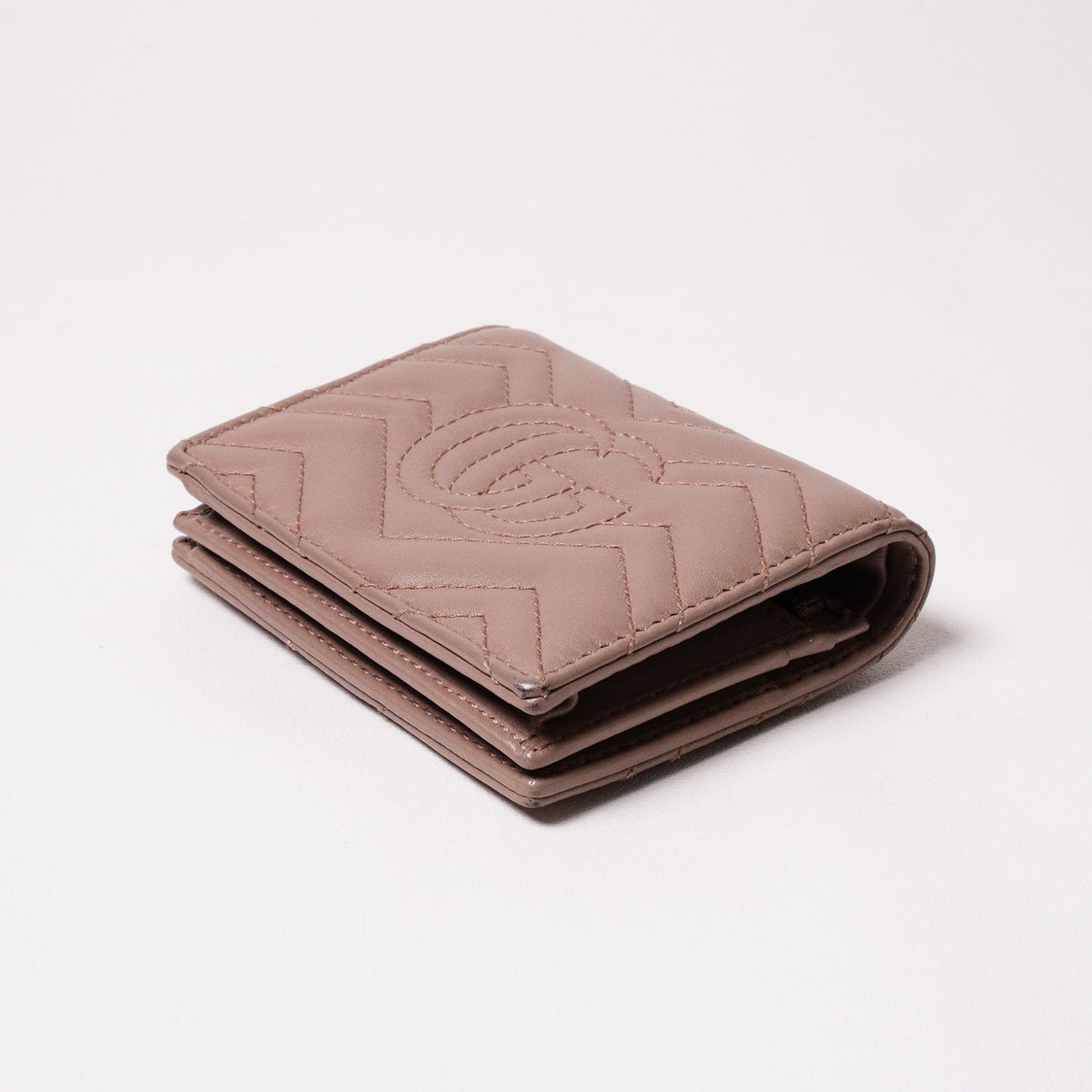 Gucci GG Marmont 裸粉色短夾