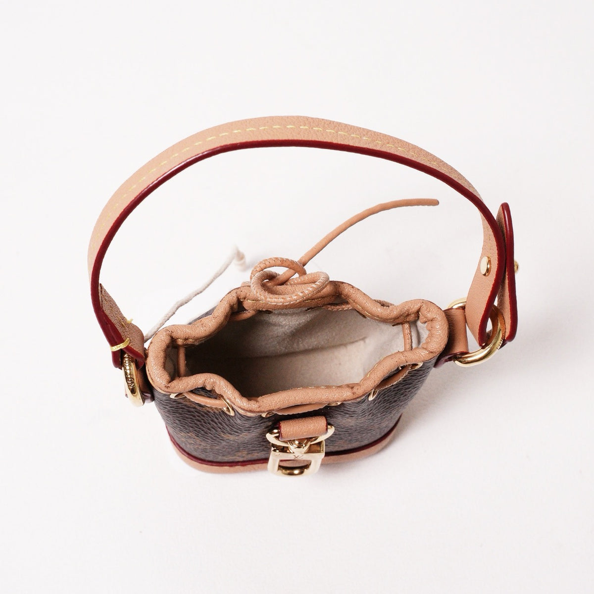 Louis Vuitton 經典 Micro Noé 皮革迷你水桶包吊飾