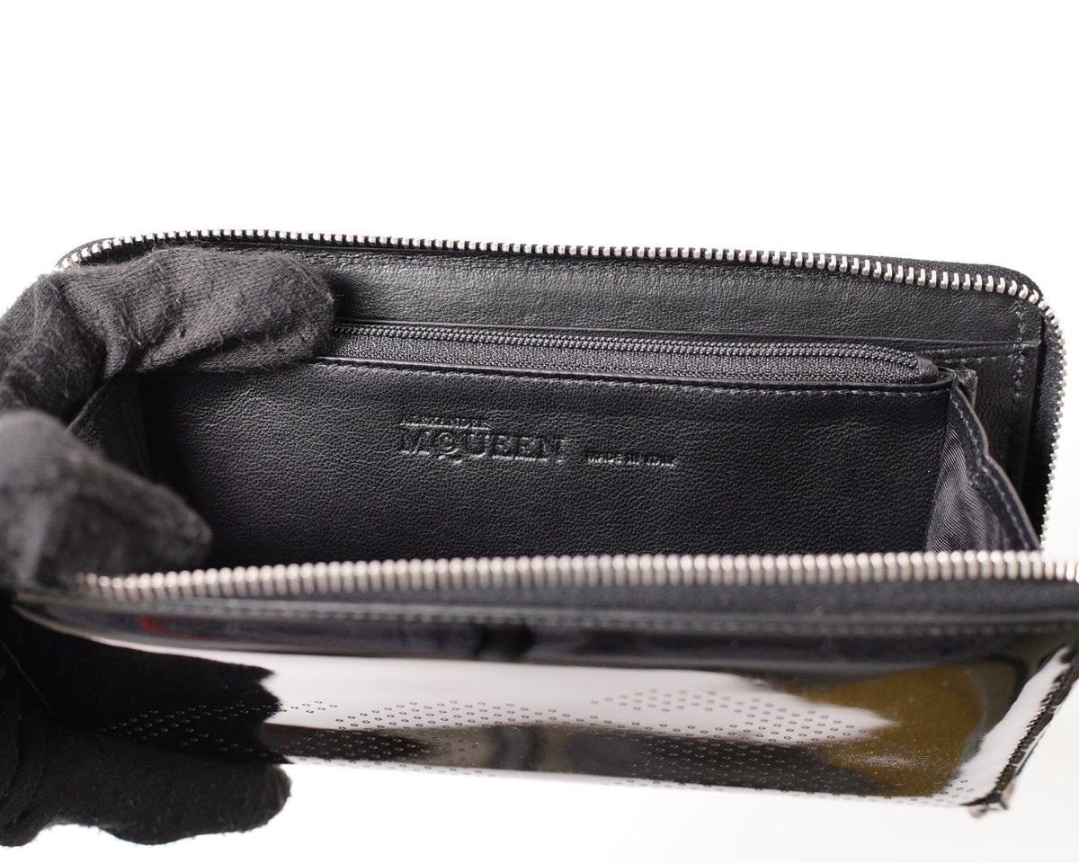 Alexander McQueen Black Patent LeatherZip 長夾錢包