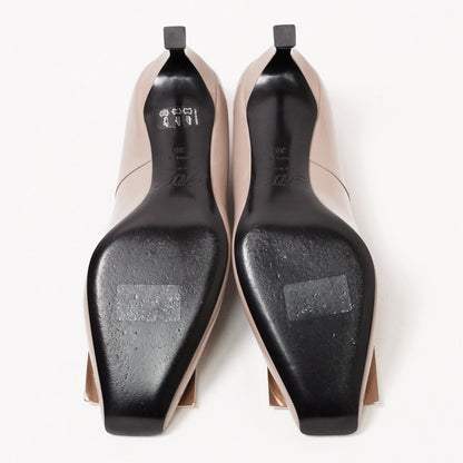 Roger Vivier 經典Trompette系列皮革金屬飾扣喇叭跟高跟鞋 奶茶色
