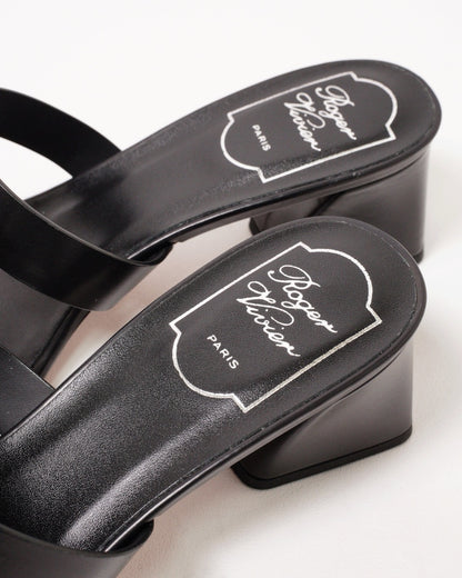 Roger Vivier 經典方框牛皮粗跟涼鞋 黑色