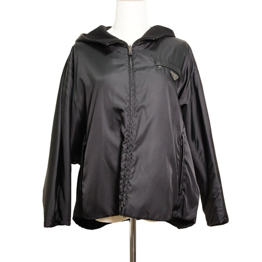 Prada Re-Nylon 尼龍連帽外套 黑色