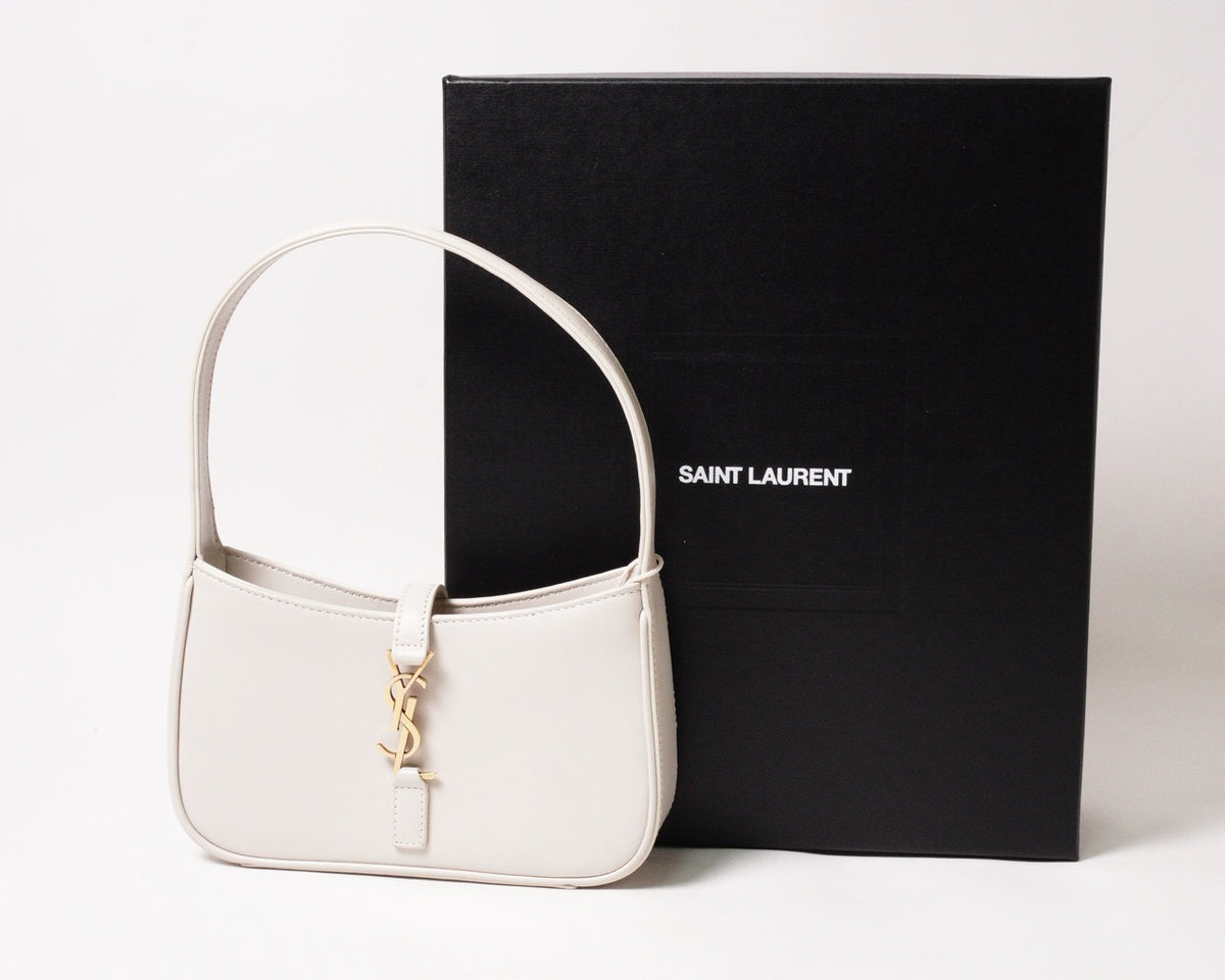 YSL Le 5 A 7 白色滑面皮革流浪包